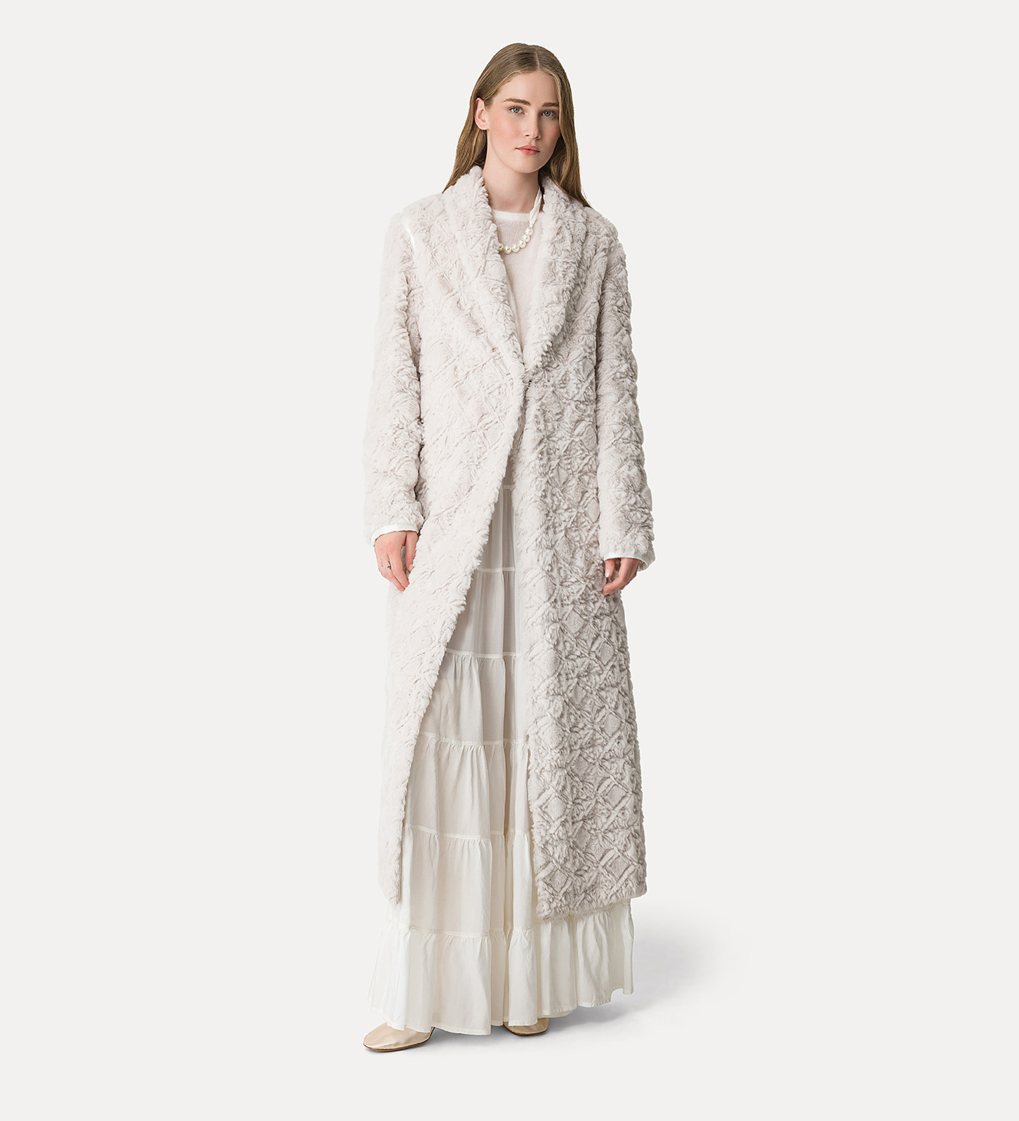 Loose fur coat【Ivory】ORGUE オルグ faux–fur coat with “divine” embroidery avorio | forte_forte