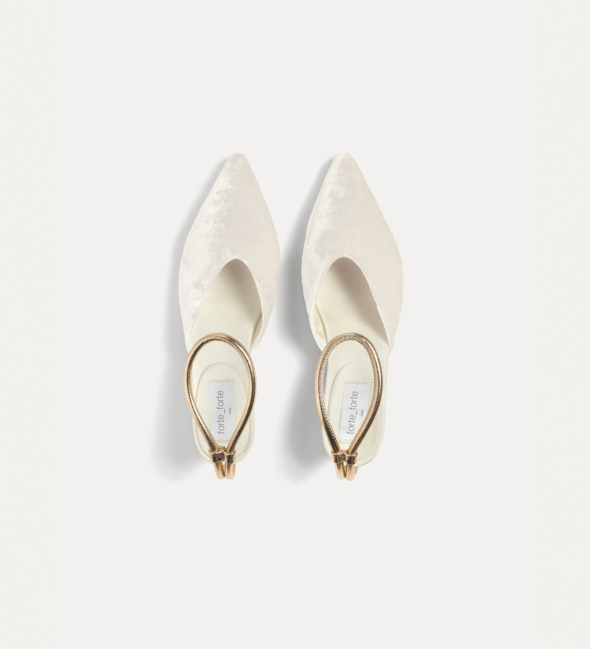 court shoe in velvet and silk set on a slender heel | forte_forte