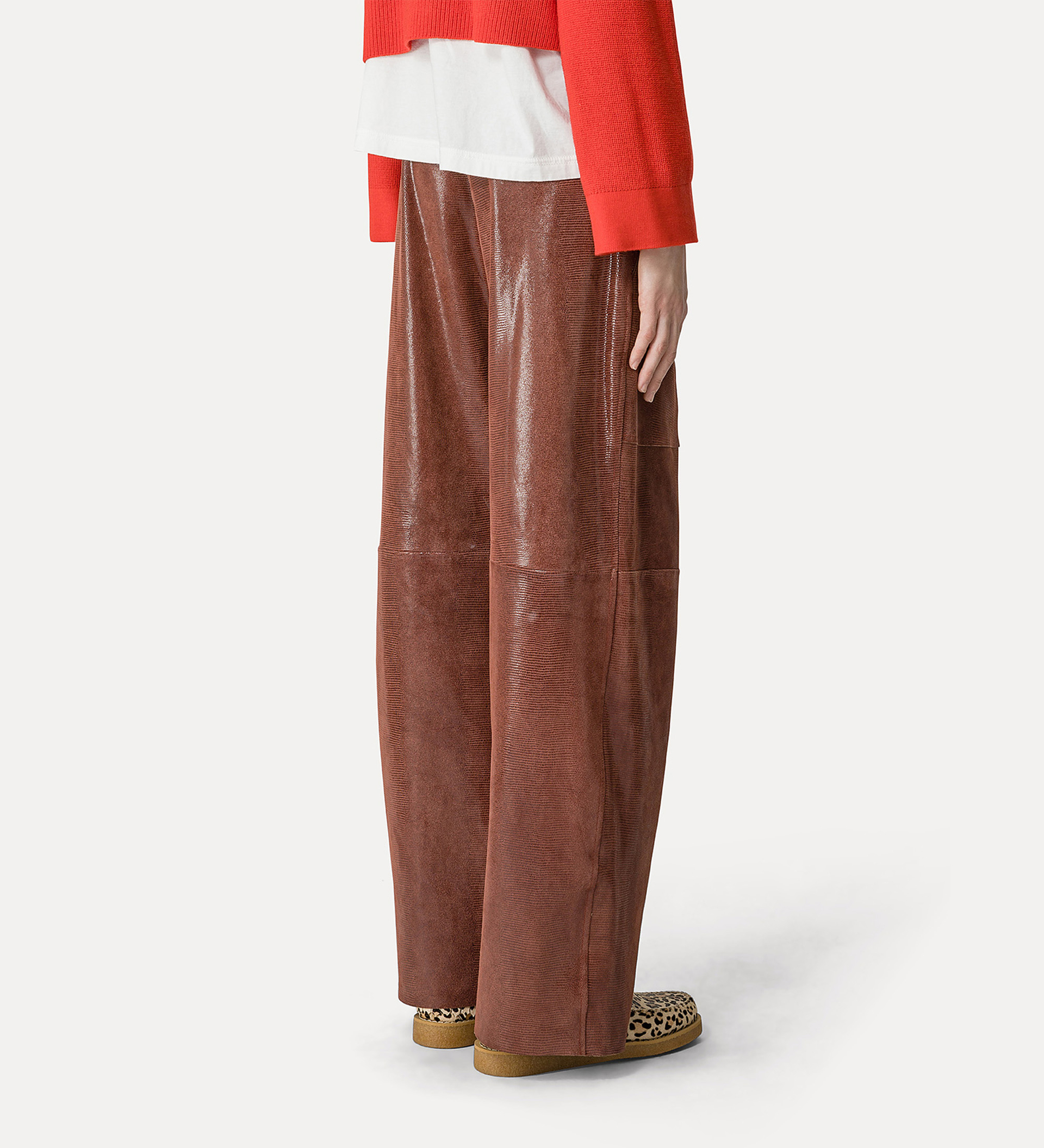 pantalon cargo en daim avec imprimé lézard | forte_forte