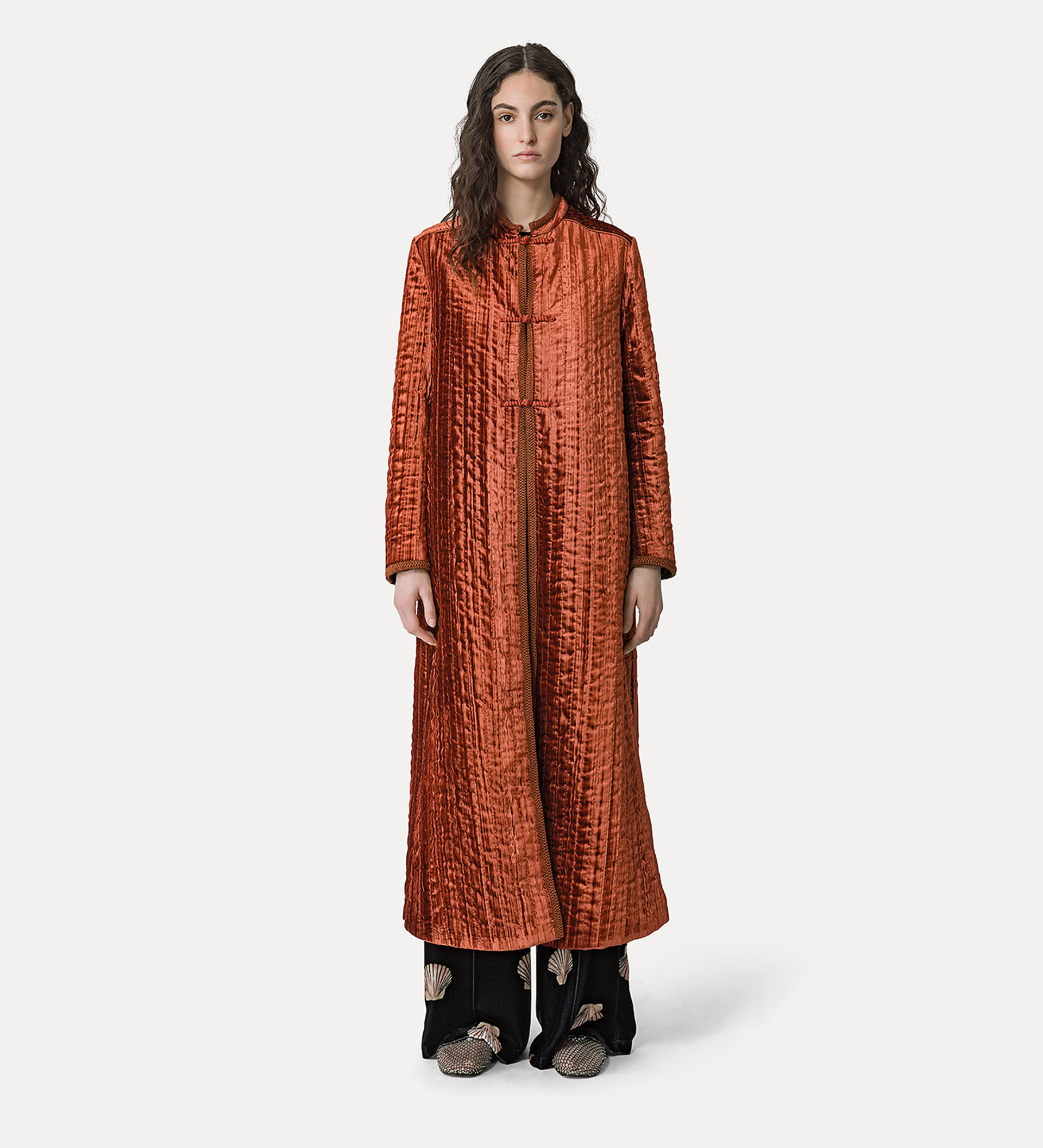 coat in quilted pleated velvet | forte_forte