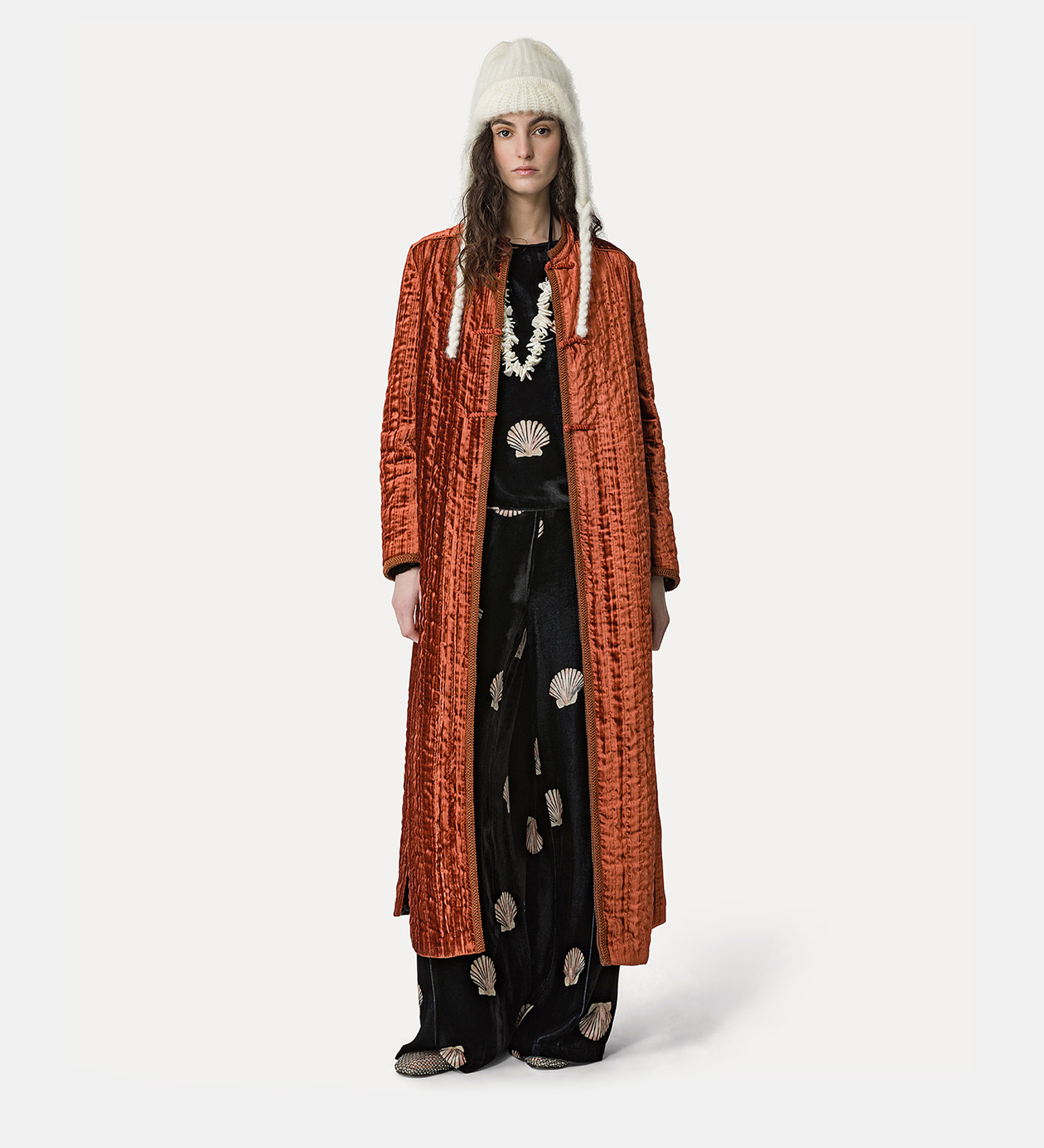 coat in quilted pleated velvet | forte_forte
