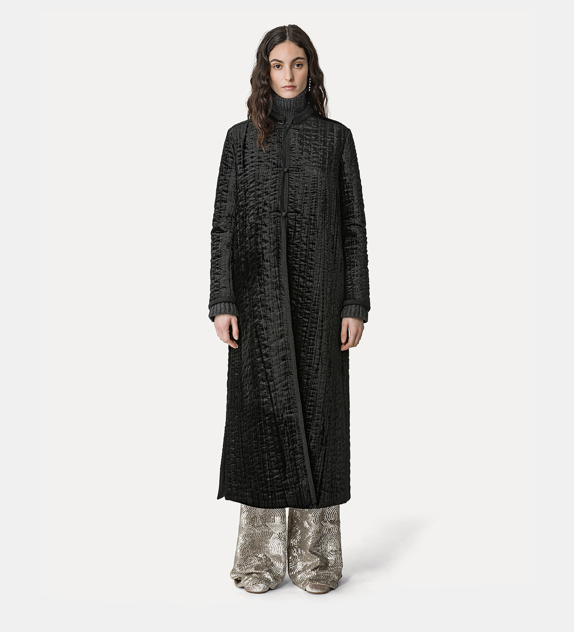 coat in quilted pleated velvet | forte_forte