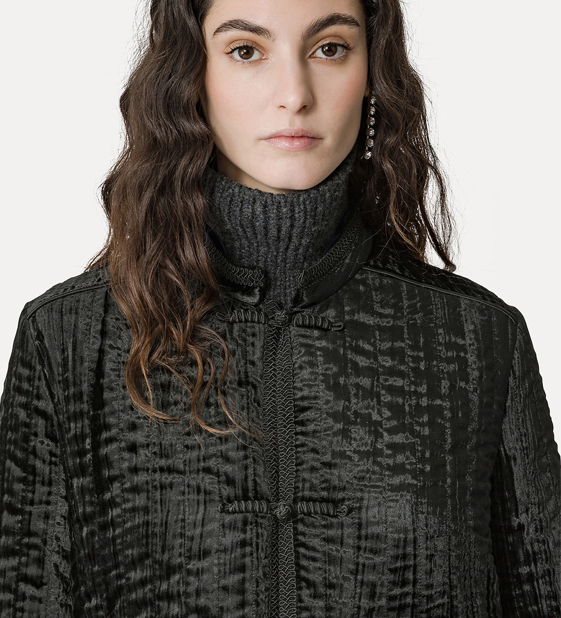coat in quilted pleated velvet | forte_forte