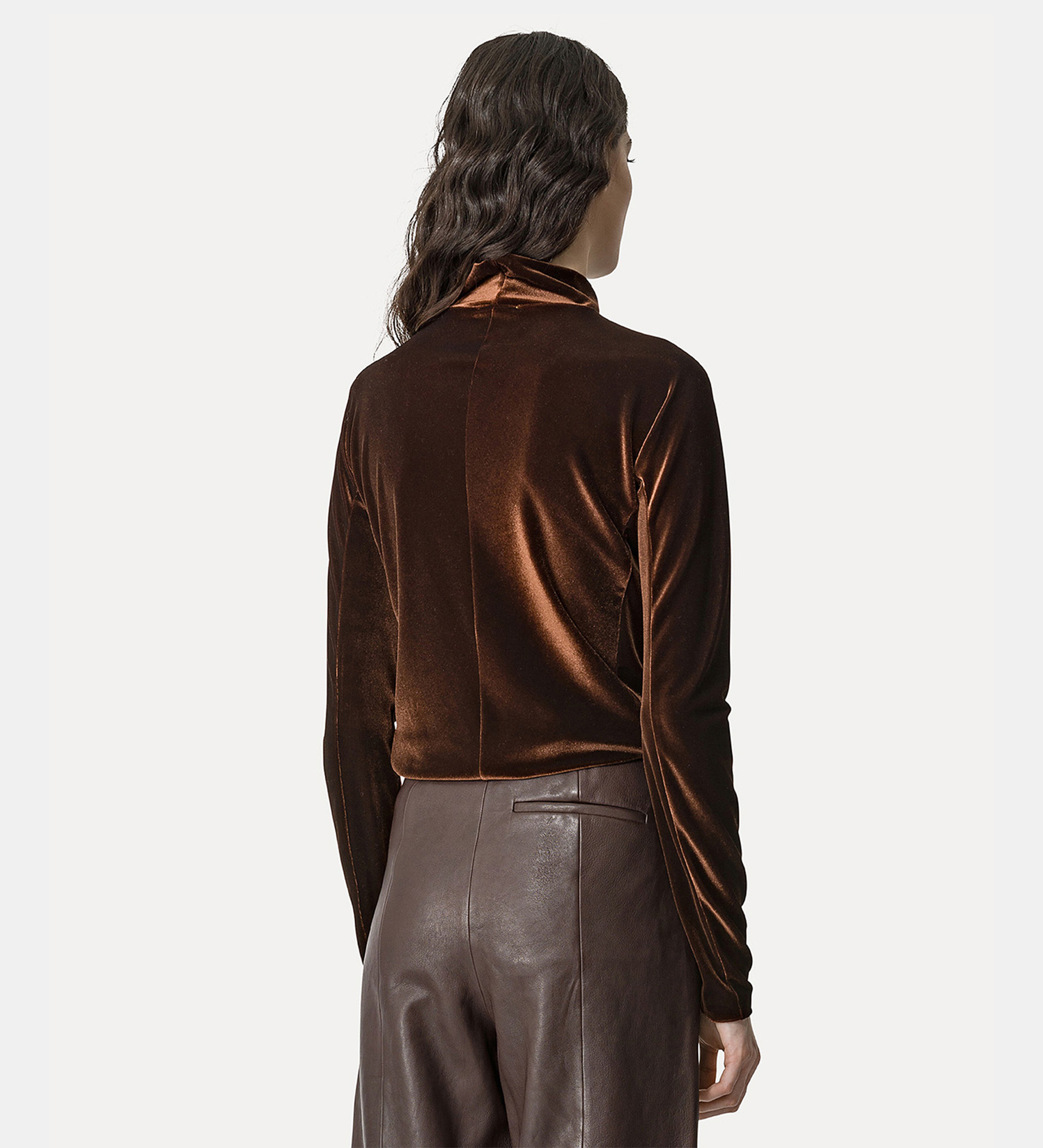 rollneck sweater in stretch velvet | forte_forte