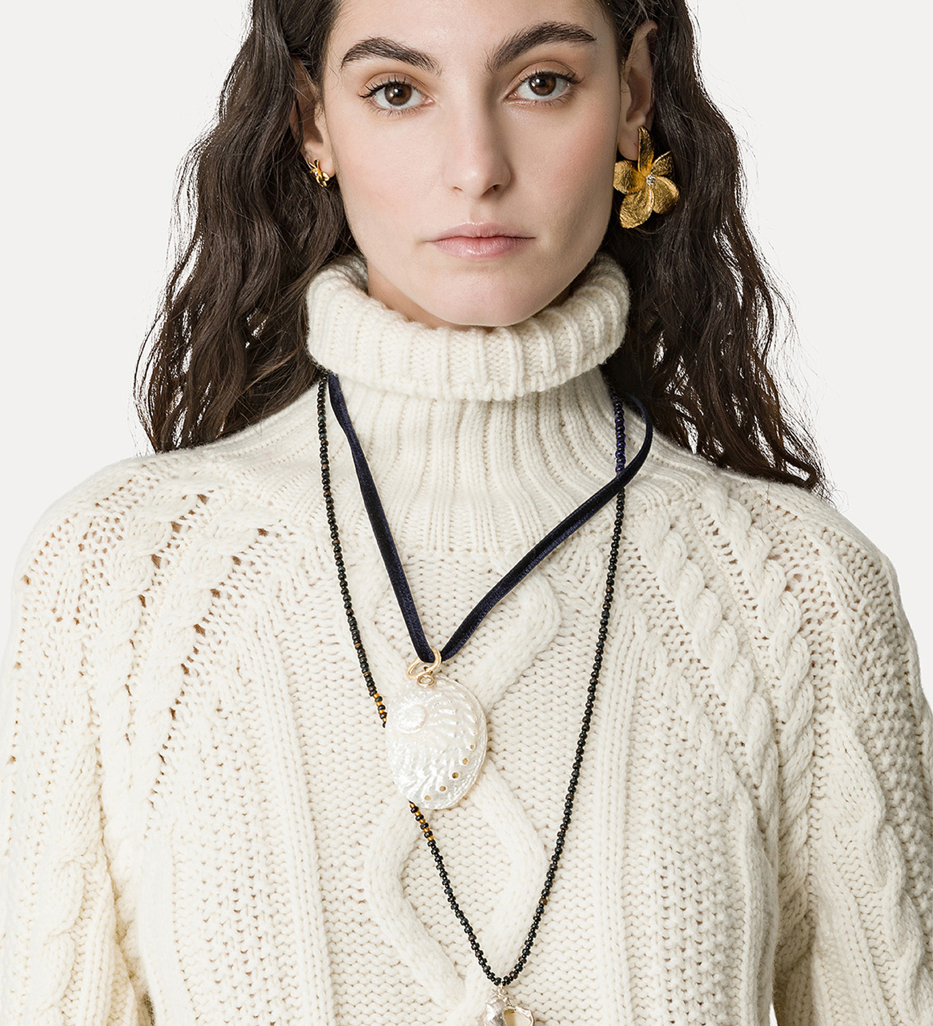 oversized aran turtleneck in soft wool | forte_forte