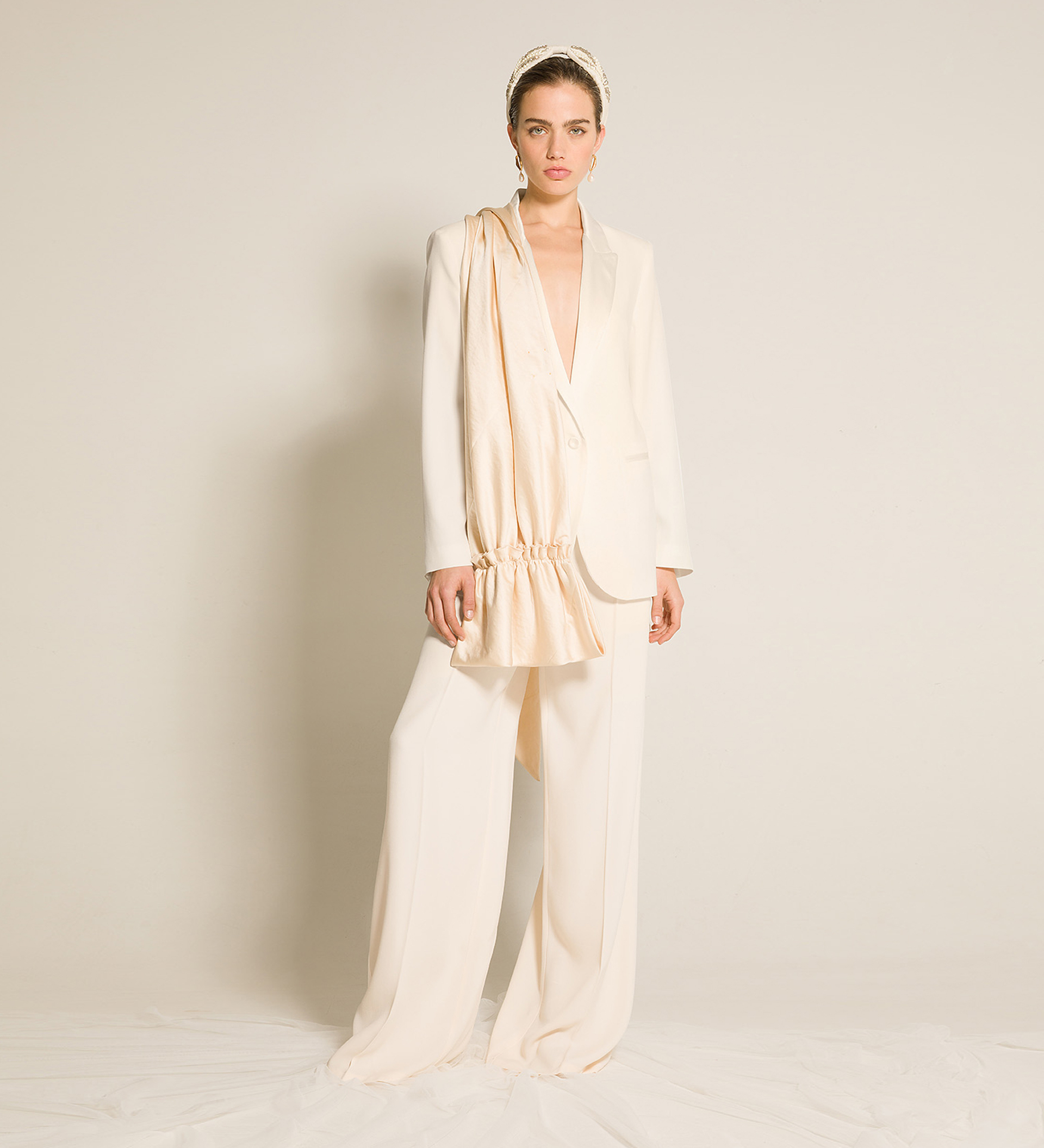 scarf in contemporary duchesse | forte_forte