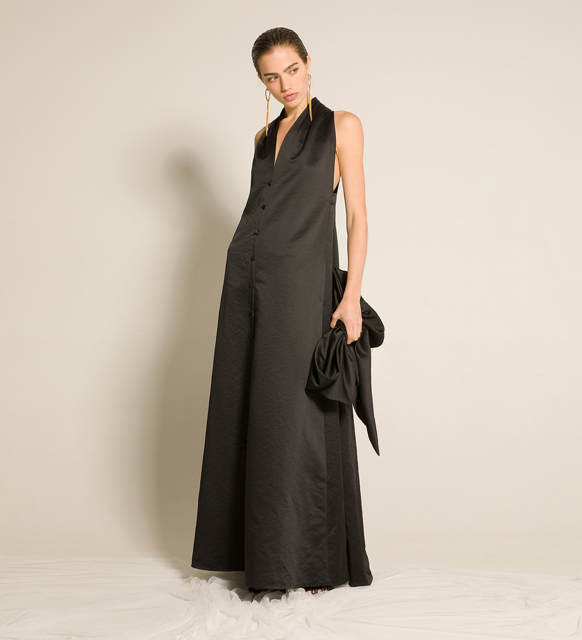 la sciarpa in contemporary duchesse | forte_forte