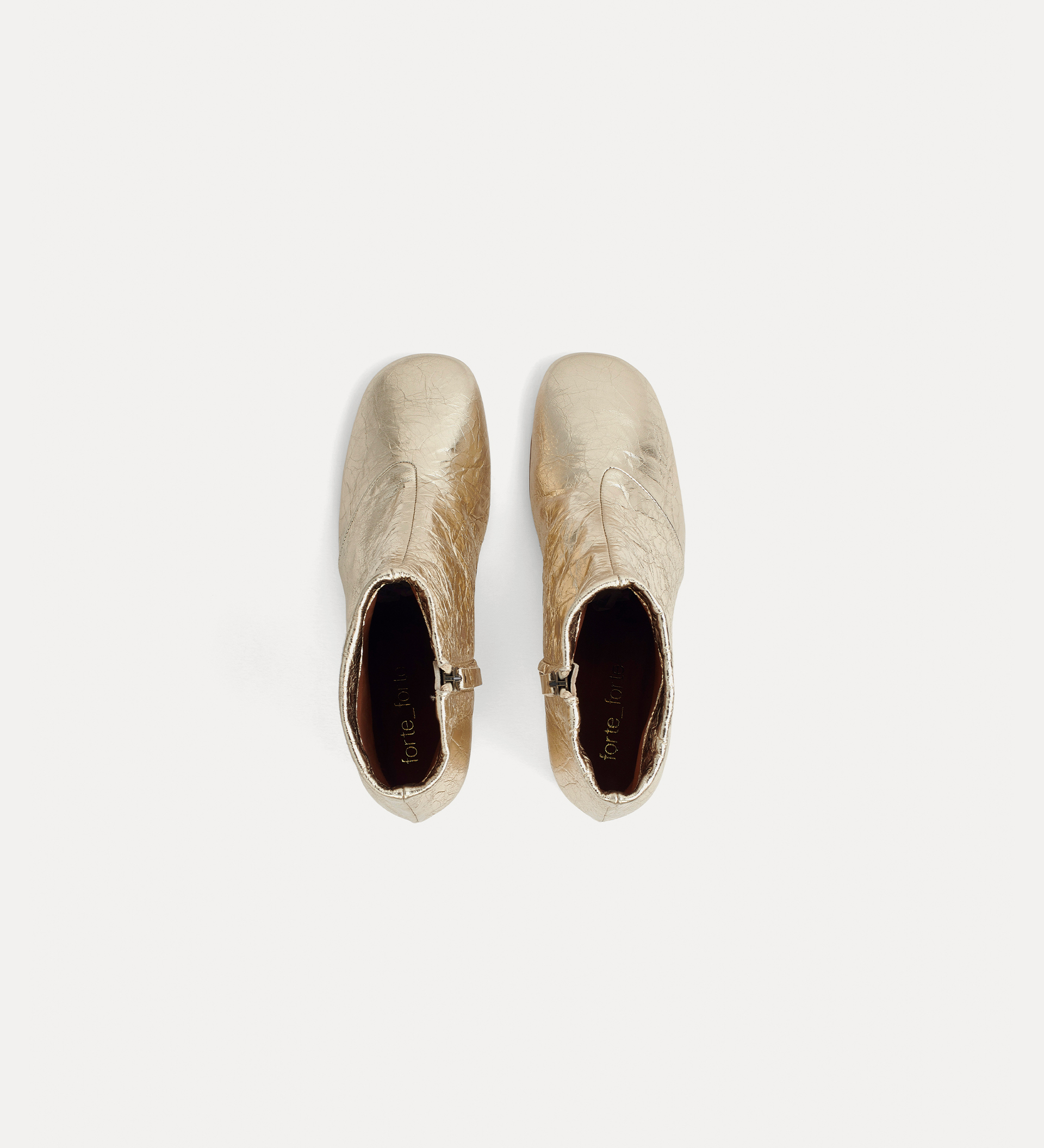 ankle boot in crackled leather | forte_forte