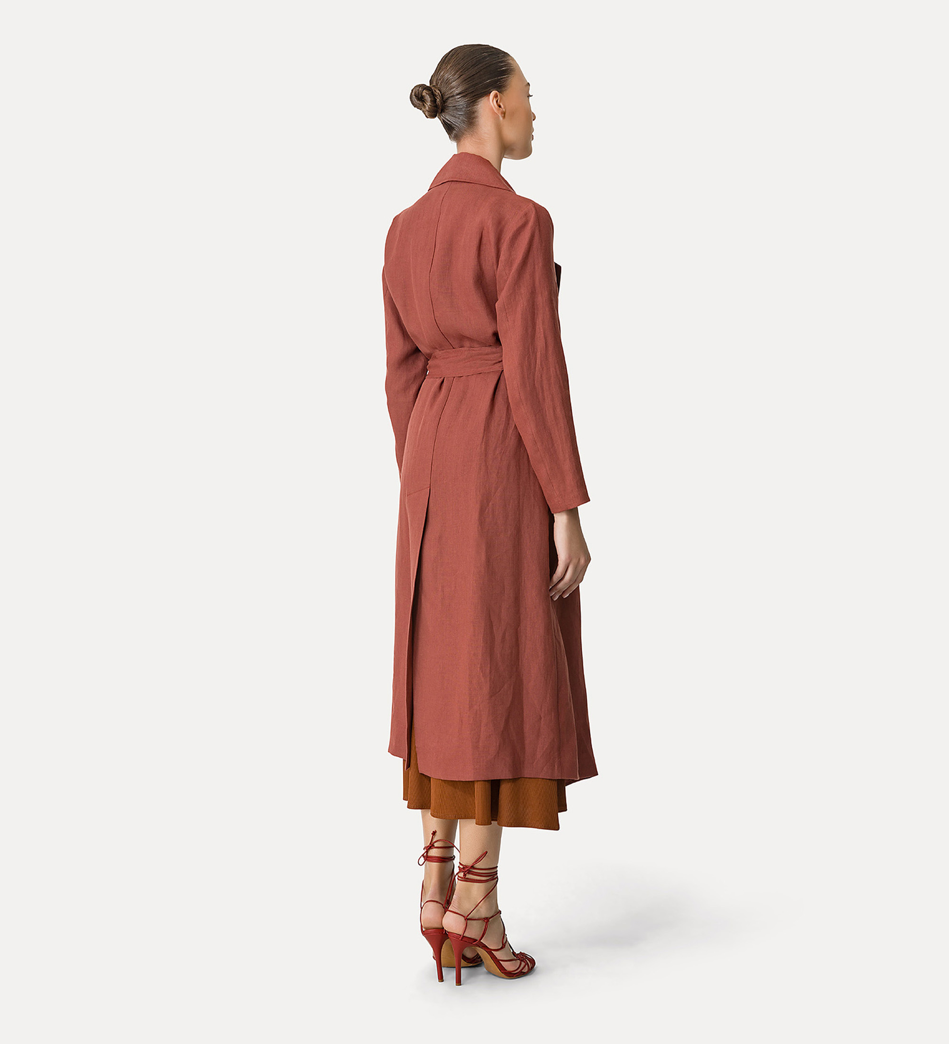 cappotto con cintura in tela di lino | forte_forte