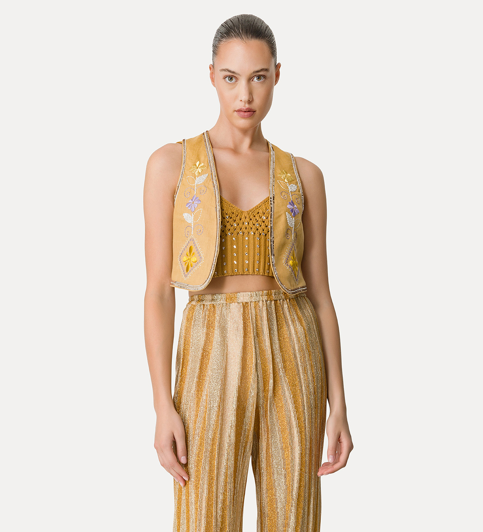 linen vest for women with “oniric blossom” embroidered detailing | forte_forte