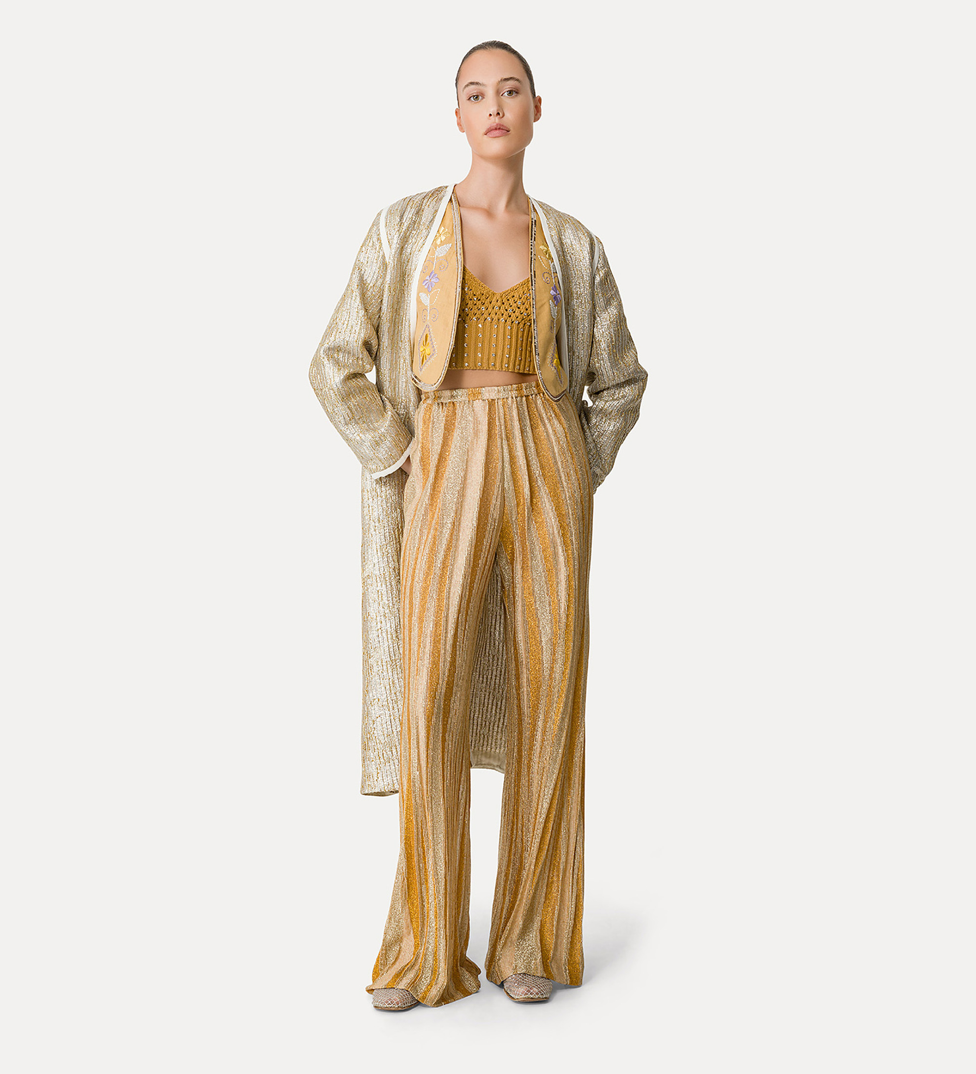 linen vest for women with “oniric blossom” embroidered detailing | forte_forte