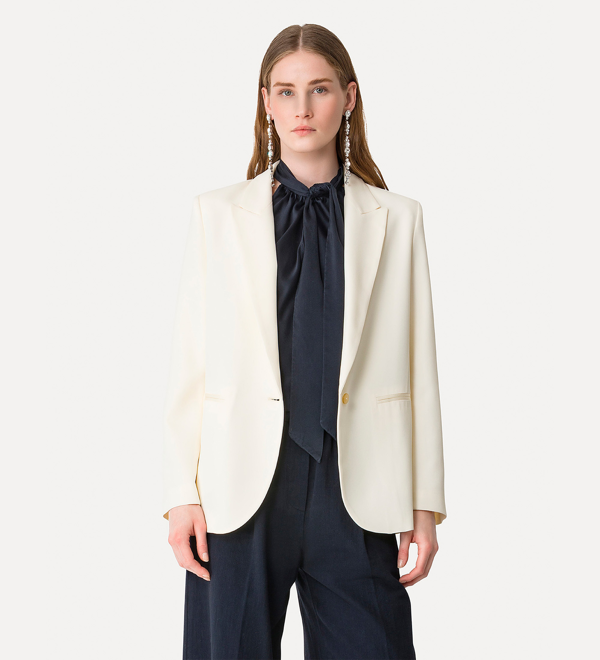 jacket with pointed lapels in matt satin envers | forte_forte