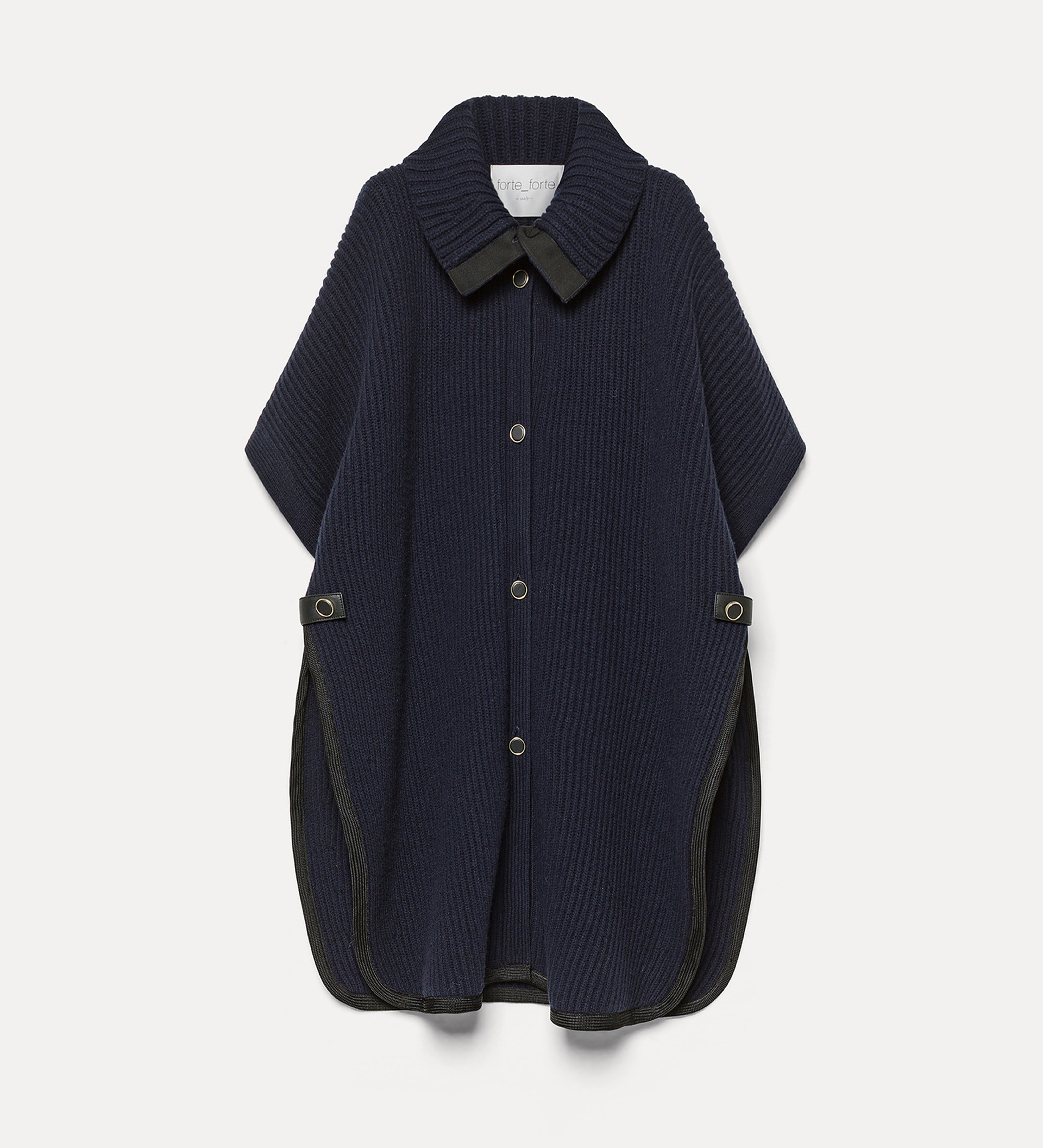 wool–and–cashmere poncho in a half–fisherman's rib | forte_forte