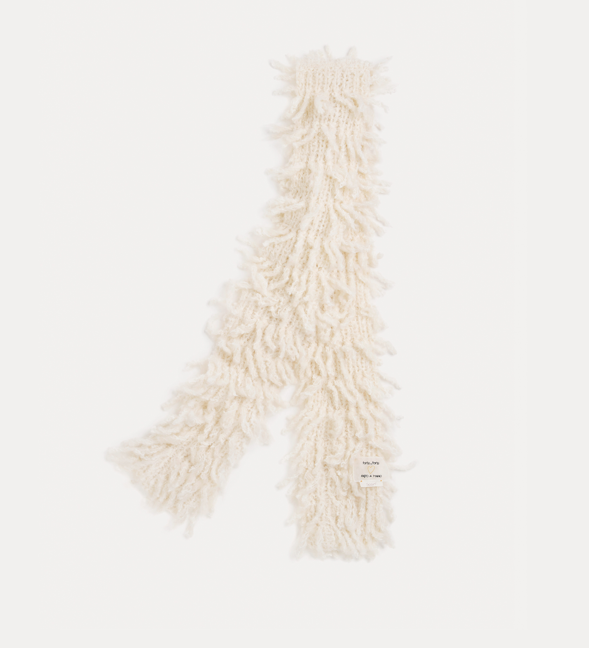 scarf in a fur stitch with bouclé yarn | forte_forte