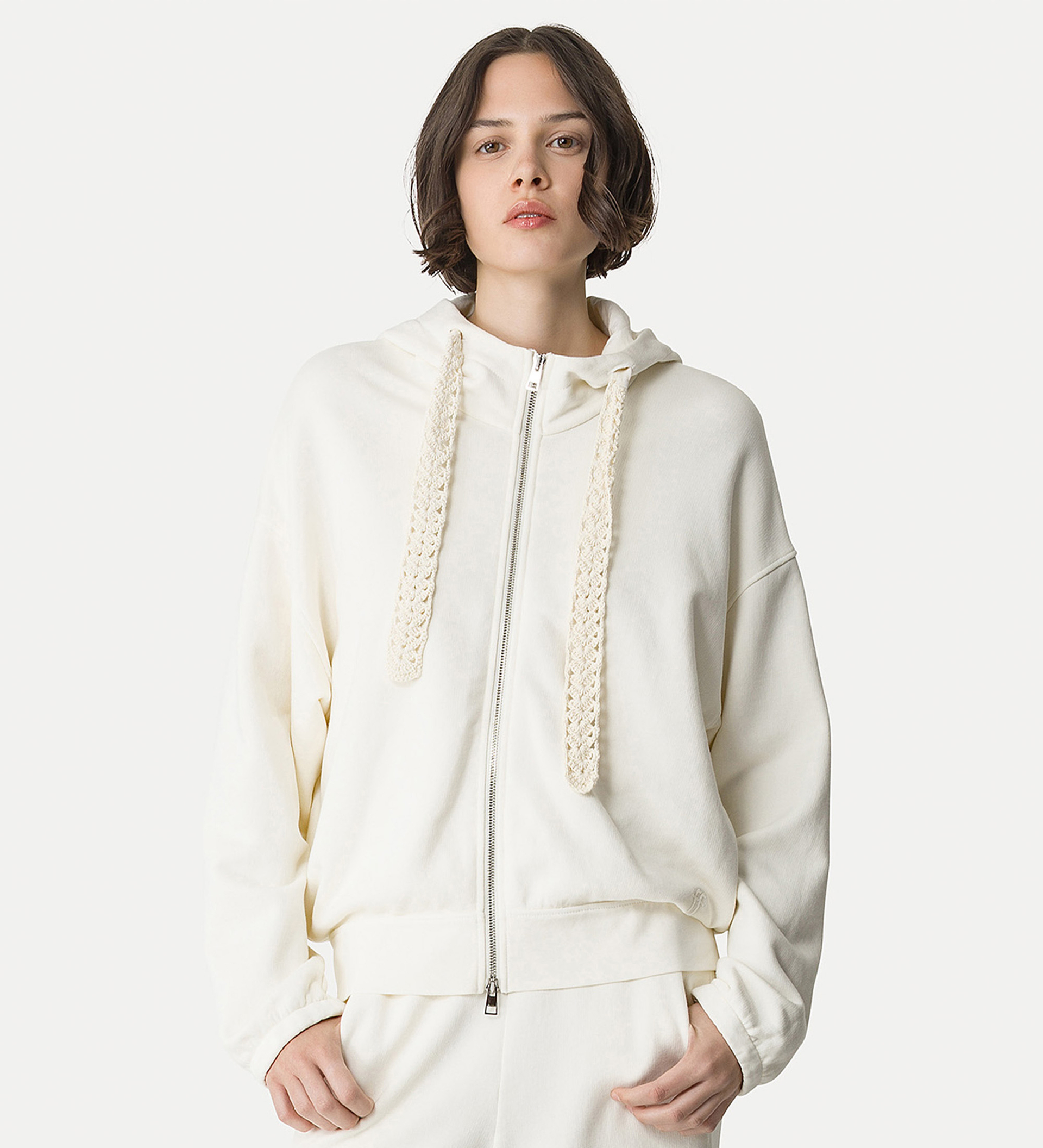 cotton sweatshirt with crochet laces | forte_forte