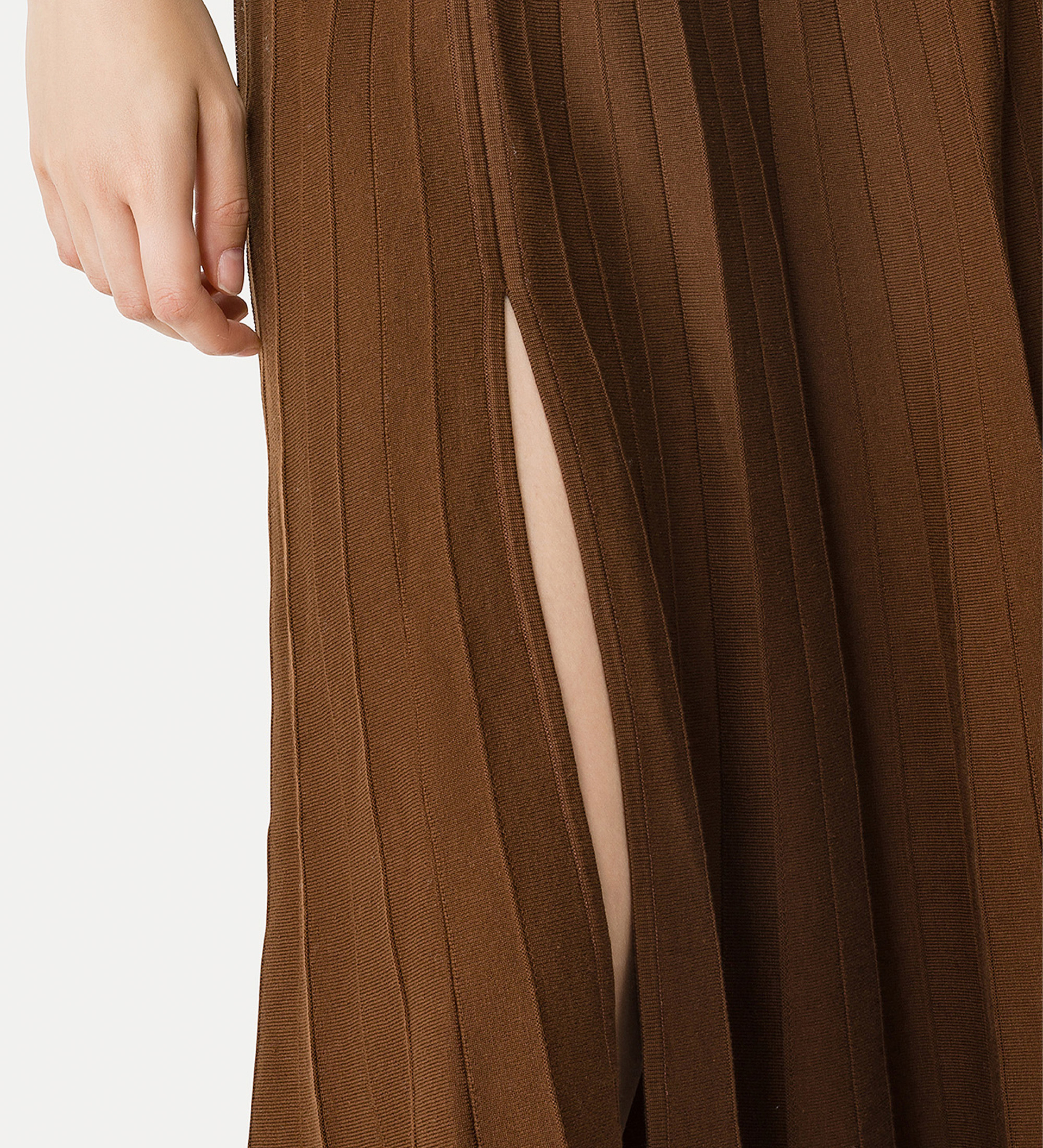 pleated skirt in fabric stitch | forte_forte